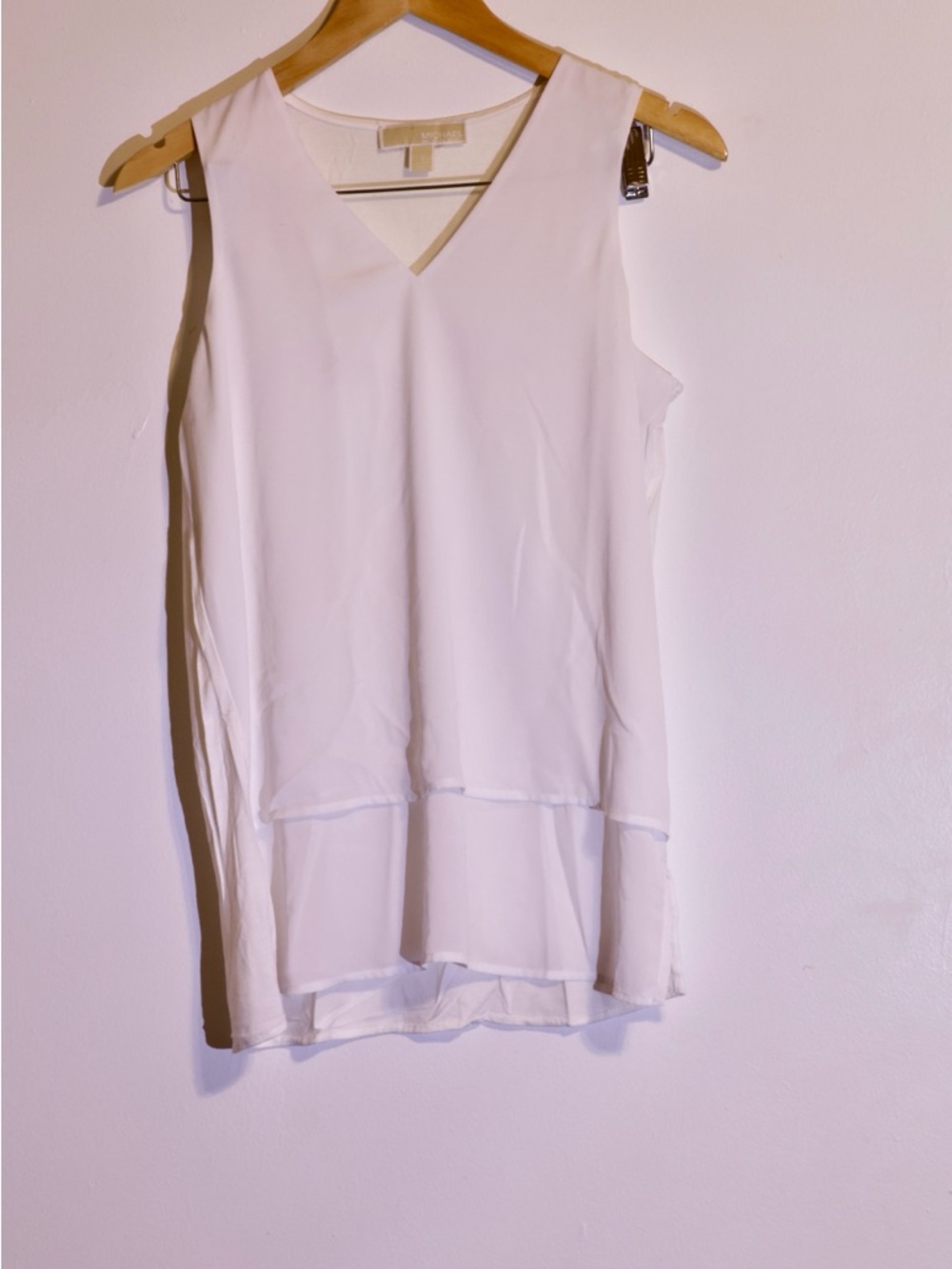 Michael Kors White V-Neck Sleeveless Layered Chiffon Camisole - Picture 1 of 2